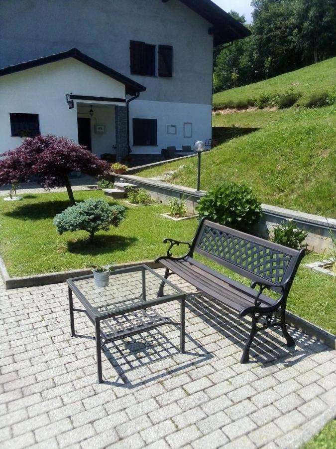 Appartamento La Casa Nel Bosco Rueglio ภายนอก รูปภาพ