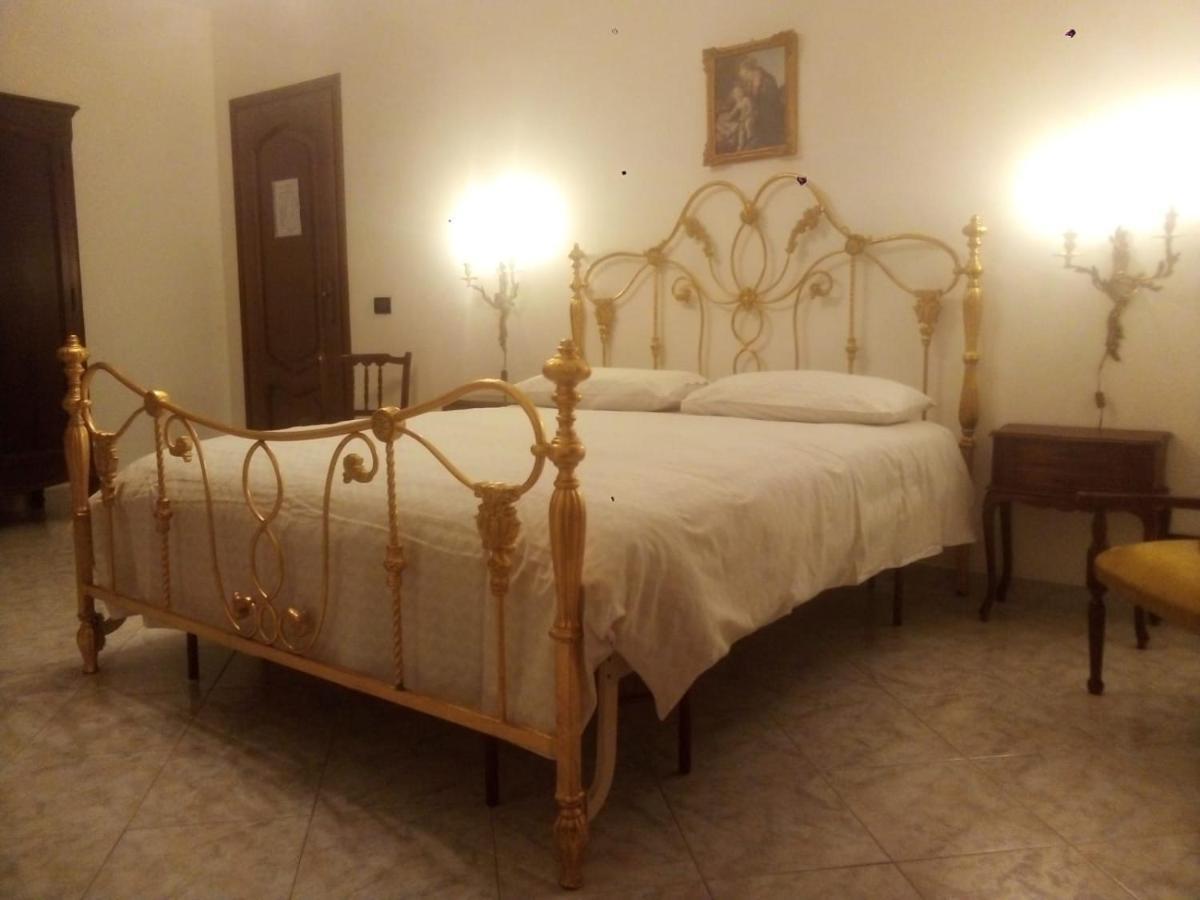 Appartamento La Casa Nel Bosco Rueglio ภายนอก รูปภาพ