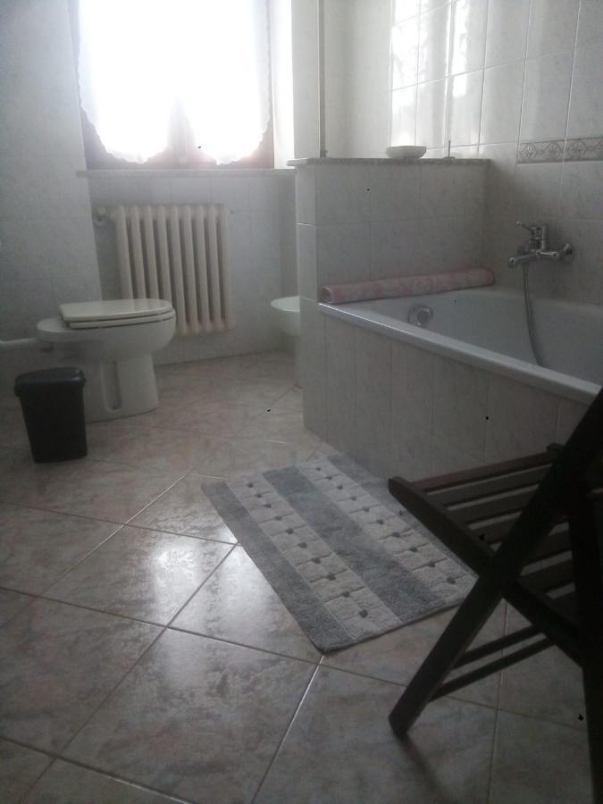 Appartamento La Casa Nel Bosco Rueglio ภายนอก รูปภาพ