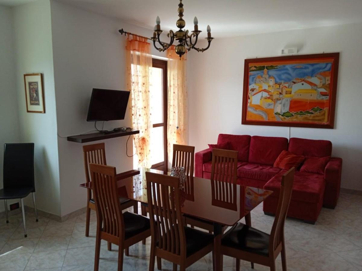 Appartamento La Casa Nel Bosco Rueglio ภายนอก รูปภาพ