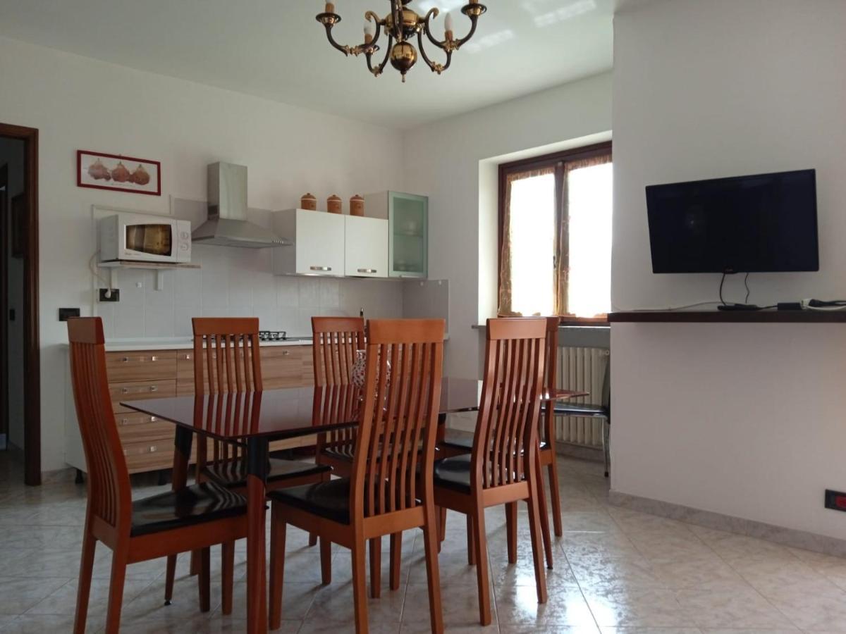 Appartamento La Casa Nel Bosco Rueglio ภายนอก รูปภาพ